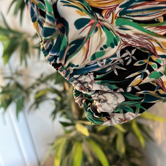 Nordstrom brand Halogen floral blouse - Picture 5 of 11